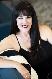 HELEN HARDT